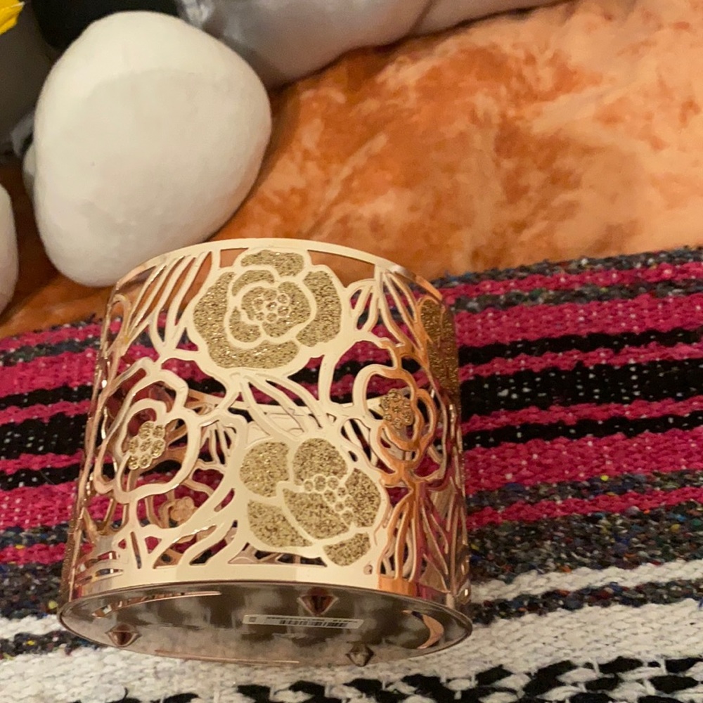 Rose gold candle holder